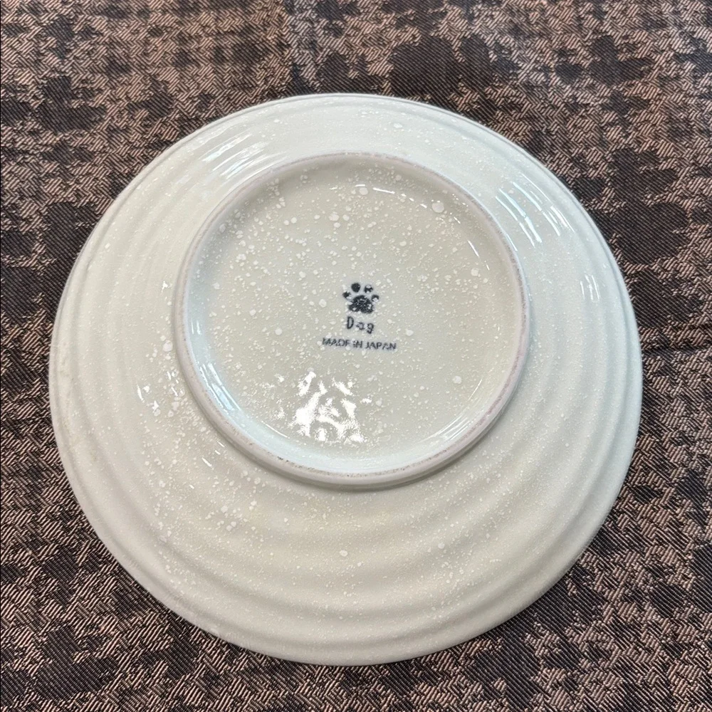 Kafuh Japan Stoneware Dog Plate — Paw Print Design — 8.25” — Size M